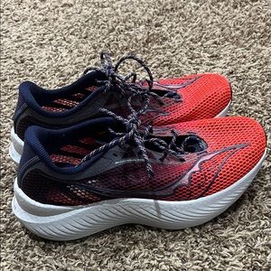 Saucony Endorphin Pro 3 running shoes sz 11 womens